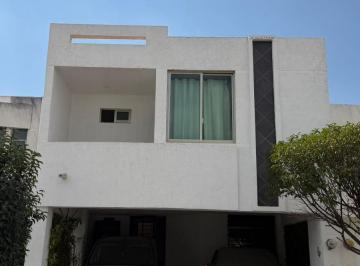 Casa de 3 habitaciones, León · Casa en Venta en Cumbres de La Pradera