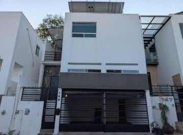 Casa de 3 habitaciones, Monterrey · Casa en Venta en Satelite Acueducto