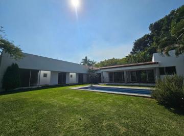 Casa de 3 habitaciones, Cuernavaca · C Casa con 1482 m² de Terreno y 3 Recámaras en Venta en Palmira Tingüindín un Nivel