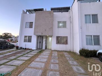 Casa · 116m² · 3 Recámaras · 1 Estacionamiento · Venta de Casa en Cordillera Residencial, Leon Guanajuato