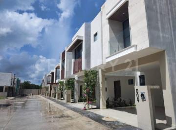 Casa · 175m² · 3 Recámaras · 2 Estacionamientos · Venta de Casa en Playa del Carmen, Q. Roo Ofc0626