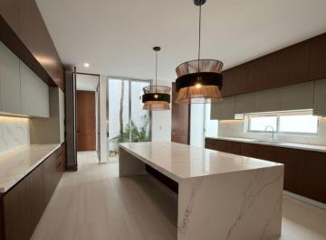 Casa de 4 habitaciones, Mérida · Casa de Dos Pisos con Piscina en Venta, Xcanatún, Mérida