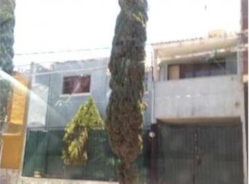 Casa · 180m² · 3 Recámaras · 2 Estacionamientos · Venta de Casa en Guadalajara