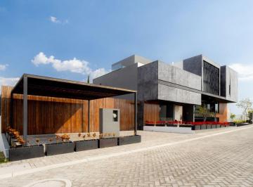 Casa en condominio de 6 habitaciones, San Andrés Cholula · Espectacular Casa en Renta con Alberca en Fraccionamiento Zona Angelópolis