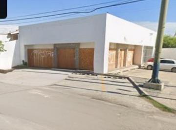 Local comercial · 342m² · 10 Estacionamientos · Local en Renta en Cumbres
