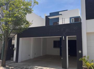 Casa · 122m² · 3 Recámaras · 2 Estacionamientos · Casa en Venta en Villa Barcelona