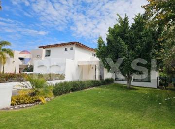 Magnifica residencia en venta en la zona más exclusiva y con la plusvalía más al · Casa Venta El Campanario