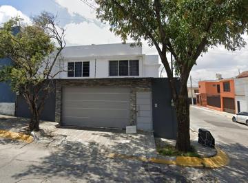 Casa de 5 habitaciones, Naucalpan de Juárez · Venta de Casa en Naucalpan, Edomex.