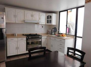 Casa de 4 habitaciones, Atizapán de Zaragoza · Casa en Venta en Ciudad López Mateos, Estado de México.