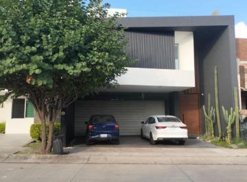 Casa de 5 habitaciones, León · Casa en Venta en Lomas Punta del Este con 5 Recamaras 5 Baños 3 Pisos