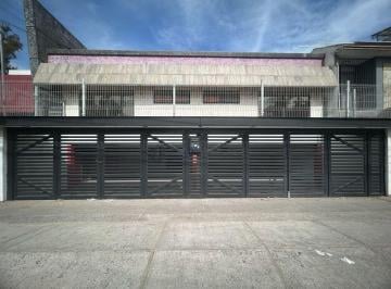 Oficina · 331m² · 6 Estacionamientos · Oficina La Calma 7 Habitaciones 2 Niveles