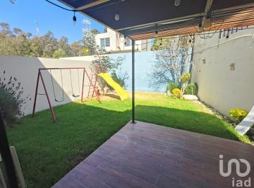 Casa · 126m² · 3 Recámaras · 2 Estacionamientos · Casa en Venta Paseos del Bosque La Calera