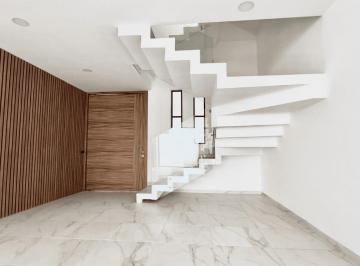 Casa · 388m² · 4 Recámaras · 2 Estacionamientos · Casa en Venta en Lomas de Angelópolis III