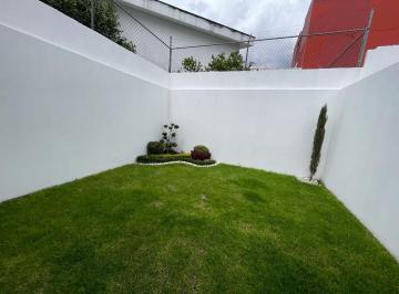 Casa · 200m² · 3 Recámaras · 2 Estacionamientos · Casa en Venta en Las Ánimas