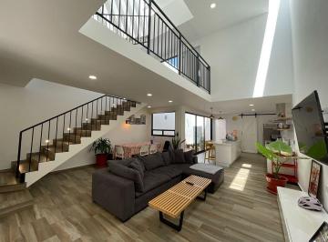 Casa · 195m² · 2 Recámaras · 2 Estacionamientos · Casa en Venta en La Calera