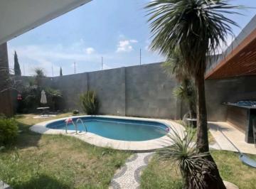 Casa · 659m² · 4 Recámaras · 3 Estacionamientos · Casa en Venta en Bosques de Amalucan