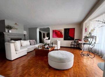 Casa · 630m² · 4 Recámaras · 5 Estacionamientos · Casa en Venta en Campestre Zavaleta