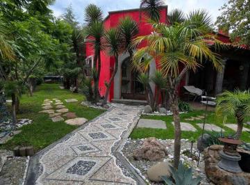 Casa · 380m² · 2 Recámaras · 3 Estacionamientos · Casa en Venta en Quintas Ecuestres, Haras Campestre