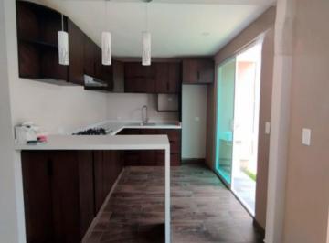 Casa · 166m² · 4 Recámaras · 2 Estacionamientos · Casa en Venta en Cuautlancingo