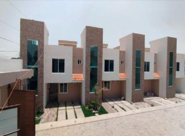 Casa · 166m² · 4 Recámaras · 2 Estacionamientos · Casa en Venta en Cuautlancingo