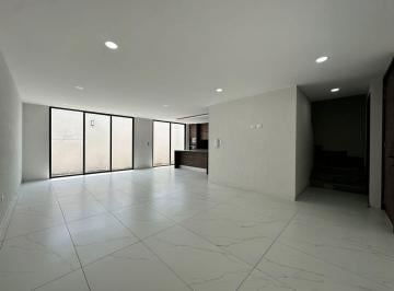 Casa · 270m² · 4 Recámaras · 2 Estacionamientos · Casa en Venta en Recta a Cholula