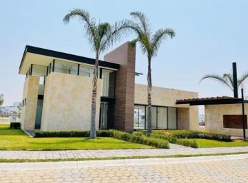 Terreno / Lote · 202m² · Terreno en Venta en Parque Berna, Lomas de Angelópolis II.