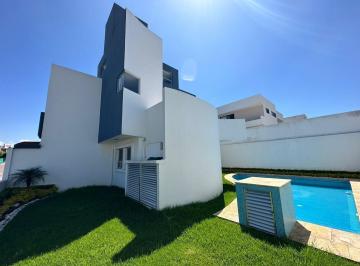 Casa · 580m² · 4 Recámaras · 3 Estacionamientos · Casa en Venta en La Calera