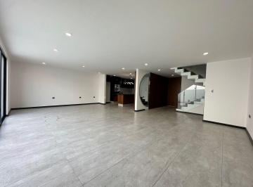 Casa · 298m² · 3 Recámaras · 2 Estacionamientos · Casa en Venta en Parque Zacatecas, Lomas de Ángelópolis III