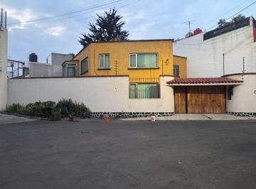 Casa de 4 habitaciones, Coyoacán · Casa en Venta en Callejón Ojito Coyoacán