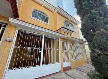 d43ae693c56cabf28725a8398ed28f125574fd0351f028f6dc8f81ce2da705eb · Casa en Venta en Fraccionamiento Revolución