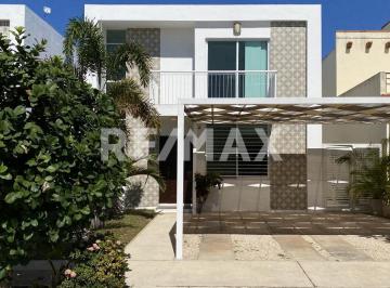 Casa · 208m² · 4 Recámaras · 2 Estacionamientos · Casa en Venta con Alberca en Privada en Gran Santa Fe Norte, Mérida, Yucatán - (4)