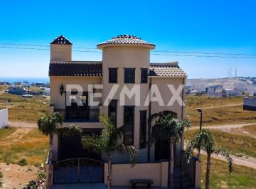 Casa · 438m² · 4 Recámaras · 2 Estacionamientos · Casa en Venta 4 Recámaras con Cine Privado y Roof Garden - (4)