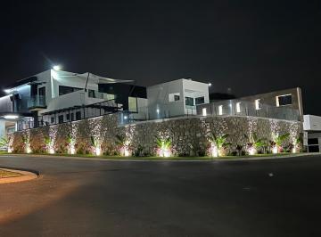 Casa en condominio de 5 habitaciones, Atlatlahucan · Residencia de Ultra Lujo Para Estrenar en Lomas de Cocoyoc con 5 Recamaras