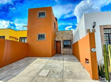 Casa de 3 habitaciones, San Miguel de Allende · Hermosa Casa Santa Cruz ¡Nueva!