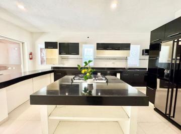 Casa de 3 habitaciones, Cuernavaca · Excelente Casa en Venta en Palmira Tingüindin con Amplios Espacios