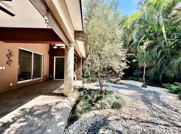 Casa de 3 habitaciones, Cuernavaca · Excelente Casa en Venta en Palmira Tingüindin con Amplios Espacios