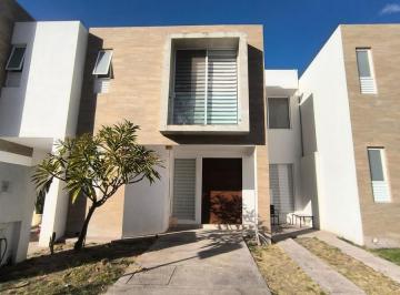 Casa · 3 Recámaras · 2 Estacionamientos · Casa Amueblada San Telmo Sur Rsm