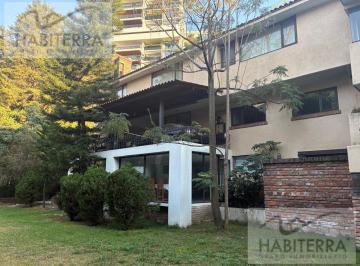 Casa en condominio · 600m² · 4 Recámaras · 6 Estacionamientos · Renta Excelente Departamento