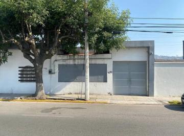 Casa de 1 habitación, Toluca · Casa en Renta Para Oficinas, Consultorios, en Toluca
