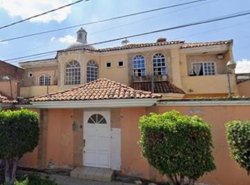 Casa de 4 habitaciones, Morelia · Casa en Venta en Morelia, Michoacánmicho.