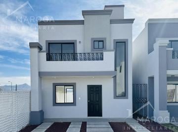 Casa · 85m² · 3 Recámaras · 2 Estacionamientos · Casas en Venta en Pachuca 3 Recámaras Fraccionamiento Privado con Seguridad 24/7