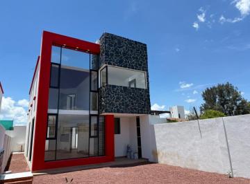 Casa de 4 habitaciones, Tequisquiapan · En Venta Casa 4 Recamaras a 10 Min Centro Tequis