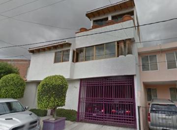 Casa de 4 habitaciones, San Luis Potosí · Venta de Casa en Lomas Cuarta Seccion, San Luis Potosi.