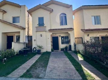 Casa de 2 habitaciones, Tlajomulco de Zúñiga · Casa en Venta - López Mateos