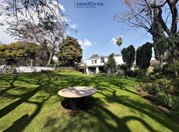 Casa de 6 habitaciones, Tlajomulco de Zúñiga · Residencia Exclusiva con 2,805 m² de Terreno y Espectacular Jardín en Gavilanes