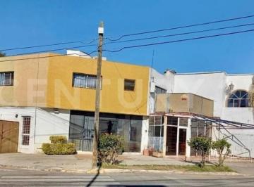 Casa · 304m² · 5 Recámaras · Casa en Venta, Col. Italia Providencia, Guadalajara, Jal.