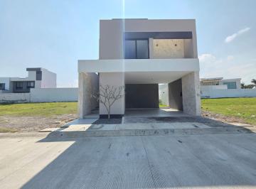 Casa · 225m² · 3 Recámaras · 2 Estacionamientos · Casa Nueva en Venta | Fracc. Punto Lomas