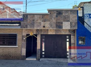 Casa · 98m² · 3 Recámaras · 1 Estacionamiento · Casa - Fraccionamiento Villa Olímpica