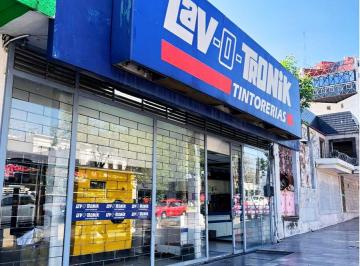 4e660aaa4c8693fb000ecb7564903abc850b6cdb9dd8730d87bb2ccb9fb2dc06 · Renta de Excelente Local Sobre La Av Juárez