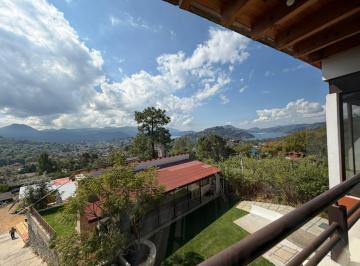 Casa · 150m² · 2 Recámaras · 3 Estacionamientos · Casa en Renta, Valle de Bravo